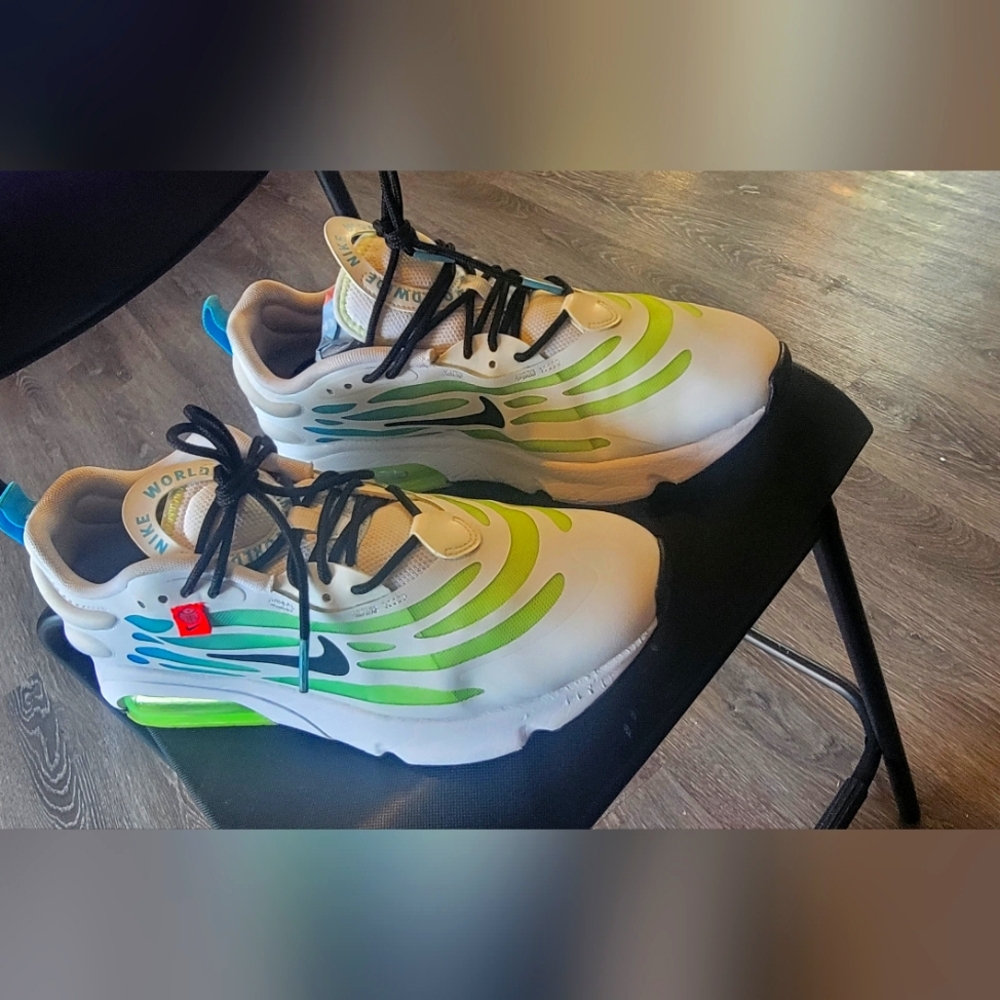 MENS NIKE AIR MAX EXOSENSE SE CV3016 100 SIZE 9 man's - Picture 1 of 10